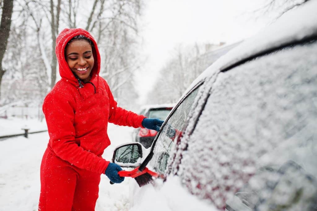 how best to drive an automatic car in snow